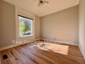 2422 Walnut St in Bellingham, WA - Building Photo - Building Photo