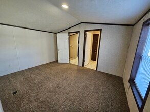 279 York Harbor in Springport, MI - Building Photo - Building Photo