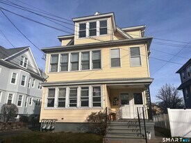 460 Anson St in Bridgeport, CT - Building Photo