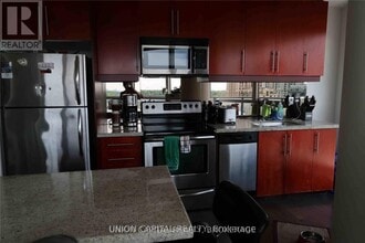 2885 Bayview Ave in Toronto, ON - Building Photo - Building Photo