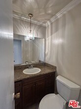 5142 Zelzah Ave in Los Angeles, CA - Building Photo - Building Photo