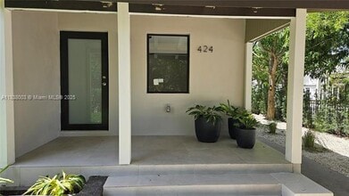 424 NE 63rd St in Miami, FL - Building Photo - Building Photo
