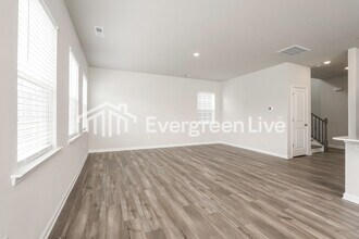 5591 Hydrangea St in Winston-Salem, NC - Building Photo - Building Photo