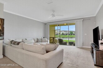 6846 Roundleaf Dr in Jacksonville, FL - Building Photo - Building Photo