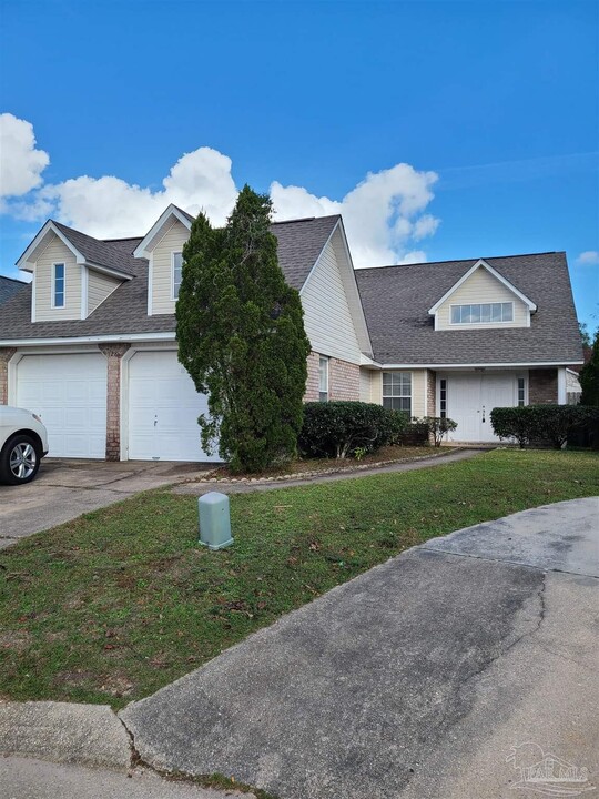 128 Mirabelle Cir in Pensacola, FL - Building Photo