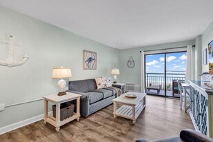 2001 S Ocean Blvd in Myrtle Beach, SC - Building Photo