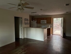 420 Barnett Cir in Columbus, MS - Building Photo - Building Photo