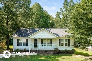 1491 Smokey Mountain Dr in Zebulon, NC - Building Photo