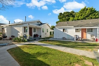 12110 Clora Pl in El Monte, CA - Building Photo - Building Photo