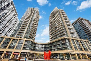 51 E Liberty St in Toronto, ON - Building Photo