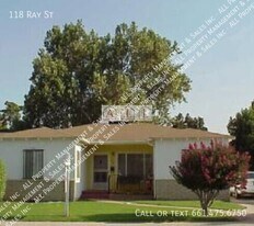 118 Ray St in Bakersfield, CA - Building Photo