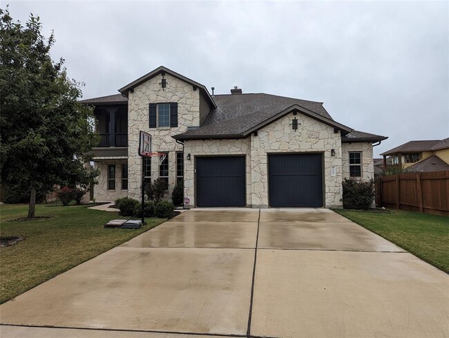 7113 Trissino Dr in Austin, TX - Foto de edificio - Building Photo