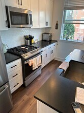 256 N 32nd St, Unit #1 in Philadelphia, PA - Building Photo - Building Photo
