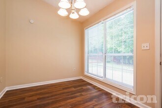 625 Corley Brook Way in Lawrenceville, GA - Building Photo - Building Photo