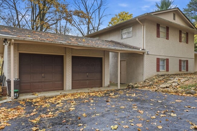 4883 Stonehaven Dr in Columbus, OH - Foto de edificio - Building Photo