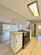 3104 E Ellicott St in Tampa, FL - Building Photo - Building Photo