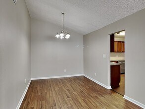 17720 Northhagen Dr in Houston, TX - Building Photo - Building Photo