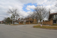 55-99 Brimwood Blvd in Toronto, ON - Building Photo - Building Photo