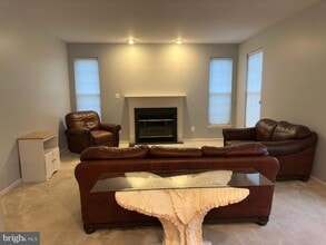 321 Drake Dr in Middletown, DE - Building Photo - Building Photo