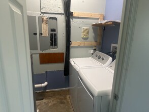 203 S Airport Rd-Unit -B in Farmville, VA - Building Photo - Building Photo