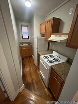 48 John F. Kennedy St, Unit 10 in Cambridge, MA - Building Photo