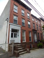 135 SUSSEX St in Jersey City, NJ - Building Photo