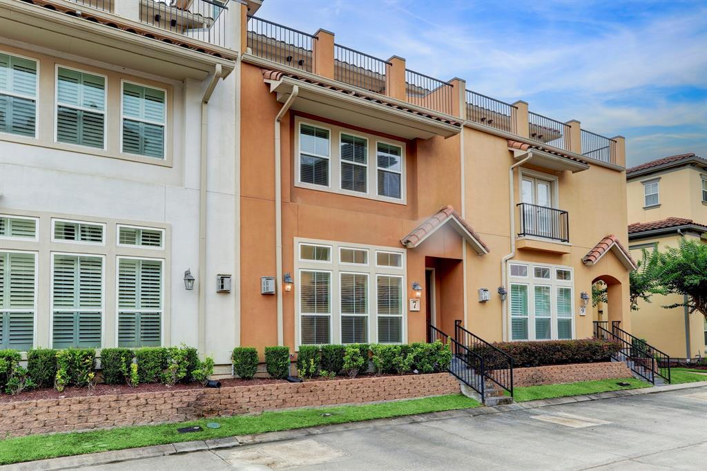 7 Laurelwood Dr in Houston, TX - Building Photo