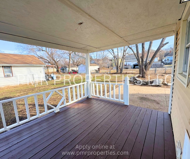 2417 S 10th St in St. Joseph, MO - Building Photo - Building Photo