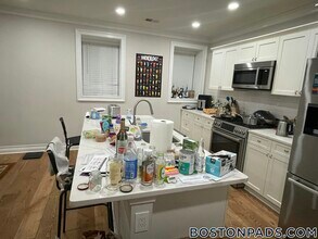 14 Mt Hood Rd in Boston, MA - Building Photo - Building Photo
