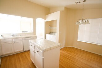 1517 Glenrosa Dr in North Las Vegas, NV - Building Photo - Building Photo