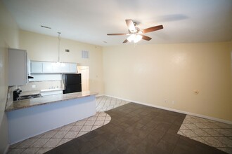 1248 Continental Ct in Tallahassee, FL - Building Photo - Building Photo