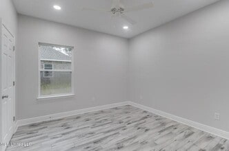 3121 Seahorse Rd in Gautier, MS - Building Photo - Building Photo