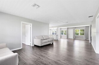 4006 Kasper Dr in Orlando, FL - Building Photo - Building Photo