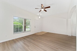 9136 Grey Moss Dr in Orlando, FL - Building Photo - Building Photo