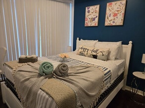 17 Charlotte St in Toronto, ON - Building Photo - Building Photo