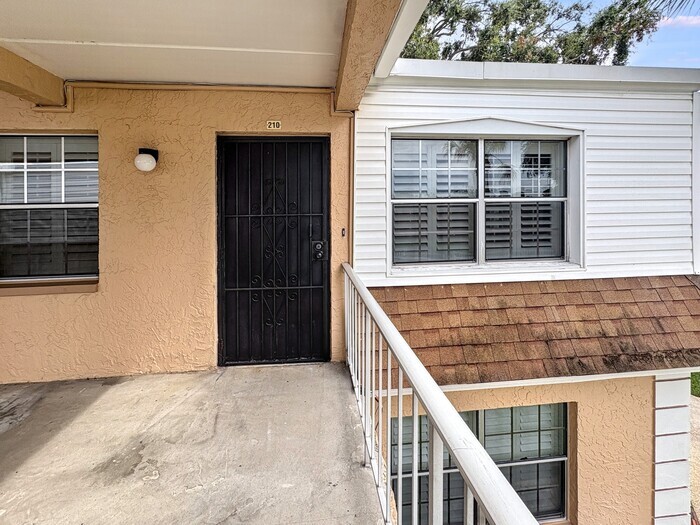 4702 Joseph Ct in Tampa, FL - Building Photo