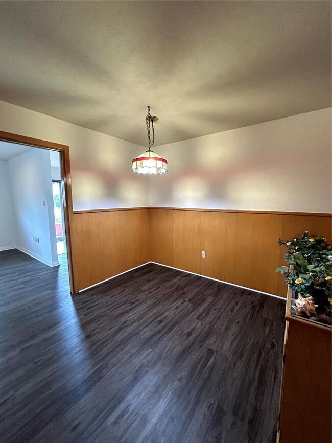 property at 1902 Gillette St