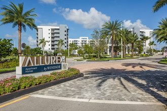 Allure by Windsor in Boca Raton, FL - Foto de edificio - Building Photo