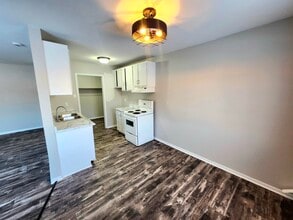 1 Reading Crescent in Saint John, NB - Building Photo - Building Photo