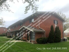 3800 Normandy Rd in Royal Oak, MI - Building Photo