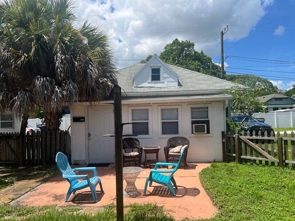 2335 5th Ave N in St. Petersburg, FL - Building Photo