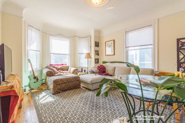 48 Green St, Unit #3
