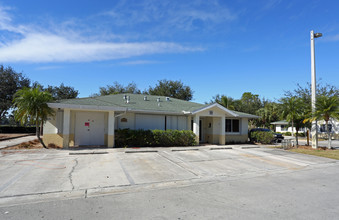 Main Street Village in Immokalee, FL - Foto de edificio - Building Photo