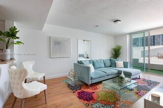 1250 S Miami Ave, Unit 904 in Miami, FL - Building Photo - Building Photo