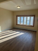 571 Avenue A in Bayonne, NJ - Building Photo - Building Photo