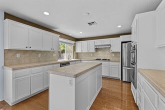 16636 China Berry Ct in Chino Hills, CA - Building Photo - Building Photo