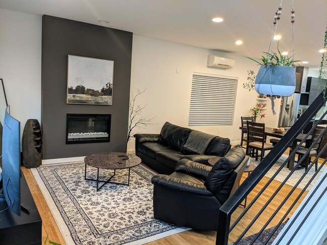 321 21st Ave in Seattle, WA - Foto de edificio - Building Photo