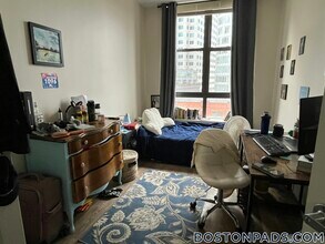 81 Essex St, Unit 82 in Boston, MA - Foto de edificio - Building Photo