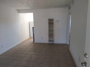523 31st St in Bakersfield, CA - Building Photo - Building Photo
