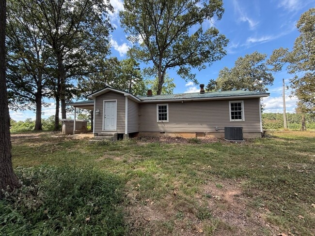 195 Newton Moore in Peachland, NC - Building Photo - Building Photo